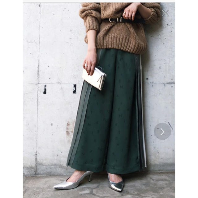 Ameri VINTAGE(アメリヴィンテージ)のAMERI PASS CODE FLAPPING PANTS レディースのパンツ(カジュアルパンツ)の商品写真