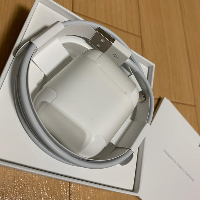 Apple by タピ's shop｜アップルならラクマ - AirPods早い者勝ちの通販 好評最新品