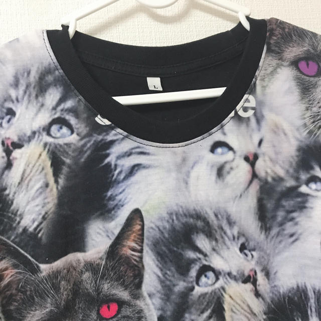 ネコ柄Tシャツ レディースのトップス(Tシャツ(半袖/袖なし))の商品写真