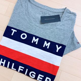 トミーヒルフィガー(TOMMY HILFIGER)の★Tommy Hilfiger大人気のUS限定品レディースフラッグロゴ刺繍半袖T(Tシャツ(半袖/袖なし))