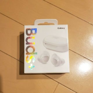 ギャラクシー(Galaxy)の【新品未開封】Galaxy buds+ 白(ヘッドフォン/イヤフォン)