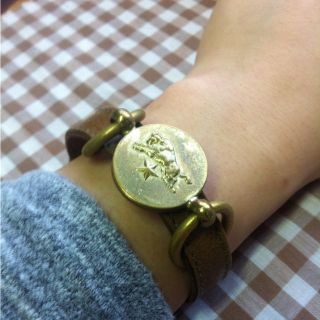 イルビゾンテ Il Bisonte コーデ ブレスレット バングルの通販 13点 イルビゾンテのレディースを買うならラクマ