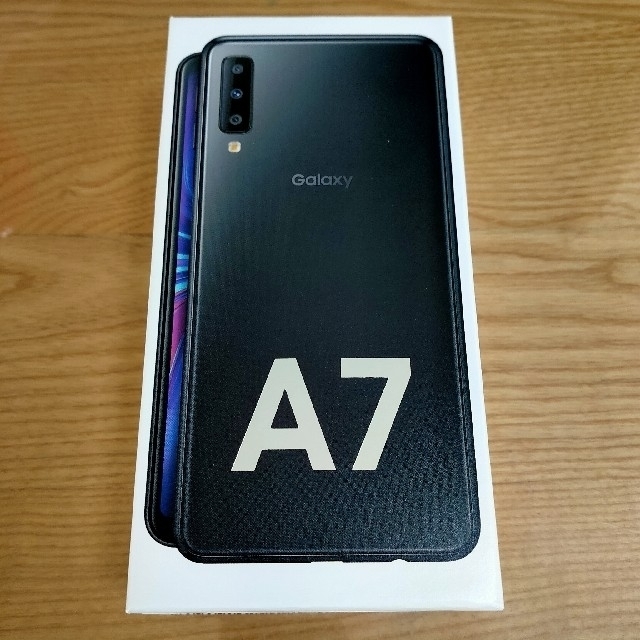 SAMSUNG(サムスン)のGaraxy A7 64GB SIMフリー ブラック スマホ/家電/カメラのスマートフォン/携帯電話(スマートフォン本体)の商品写真