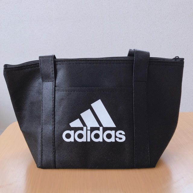 adidas(アディダス)のadidas 不織布保冷トート インテリア/住まい/日用品のキッチン/食器(弁当用品)の商品写真