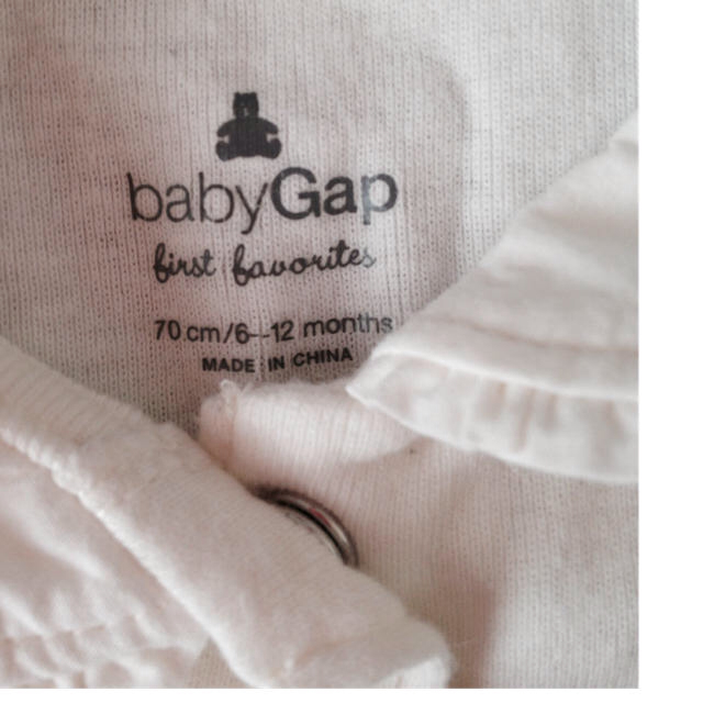 babygap*ホワイトロンパース キッズ/ベビー/マタニティのベビー服(~85cm)(ロンパース)の商品写真