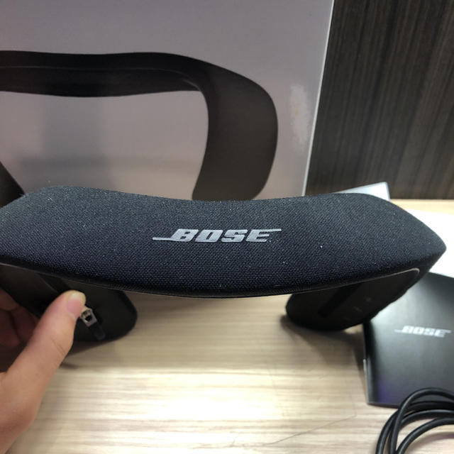 Bose soundwear companion 肩掛けスピーカー