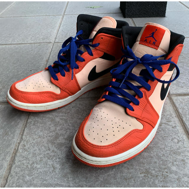 NIKE ジョーダンmid se gs シャタバ風　JORDAN