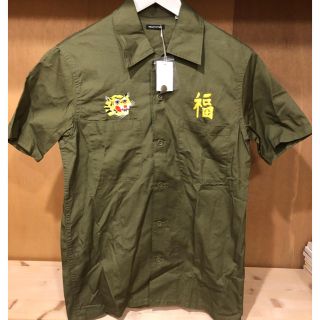 フリークスストア(FREAK'S STORE)の新品　FREAK'S STORE  ベトシャツ　半袖シャツ　オリーブ　M(シャツ)