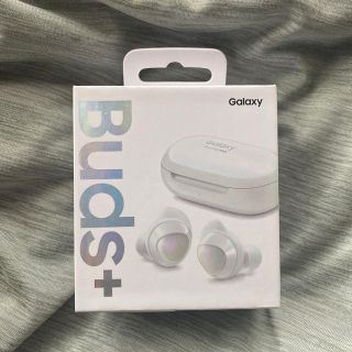 ギャラクシー(Galaxy)の【新品】GALAXY buds+ ギャラクシー バッズプラス ホワイト(ヘッドフォン/イヤフォン)