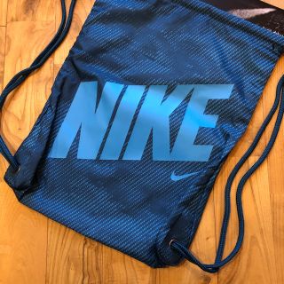 ナイキ(NIKE)の【レア柄】NIKEナイキ　ナップサック　ドットグラフィック　ネイビー(リュック/バックパック)