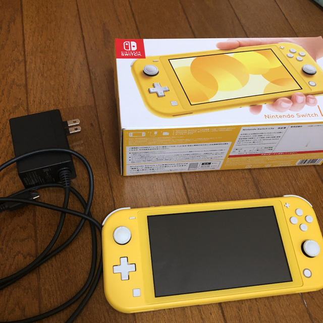 Nintendo Switch Lite イエロー