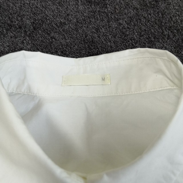 UNIQLO(ユニクロ)のGU 長袖ロング丈シャツ　シャツワンピース　チュニックシャツ　白シャツ　ブラウス レディースのトップス(シャツ/ブラウス(長袖/七分))の商品写真