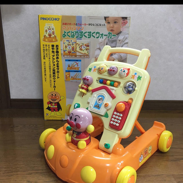 アンパンマン(アンパンマン)のアンパンマンパン押し車値下げしました キッズ/ベビー/マタニティのおもちゃ(手押し車/カタカタ)の商品写真