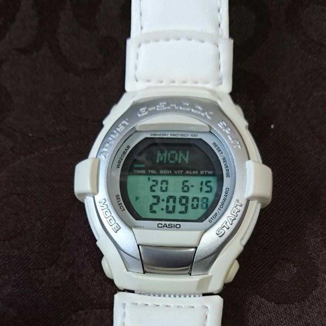 G-SHOCK(ジーショック)の【予備ベルト付】G-SHOCK 白G-COOL メンズの時計(腕時計(デジタル))の商品写真