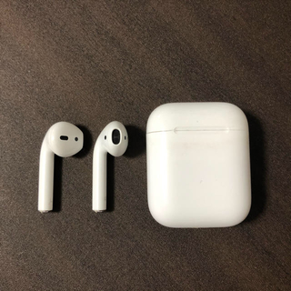アップル(Apple)のAirPods (第1世代)(ヘッドフォン/イヤフォン)