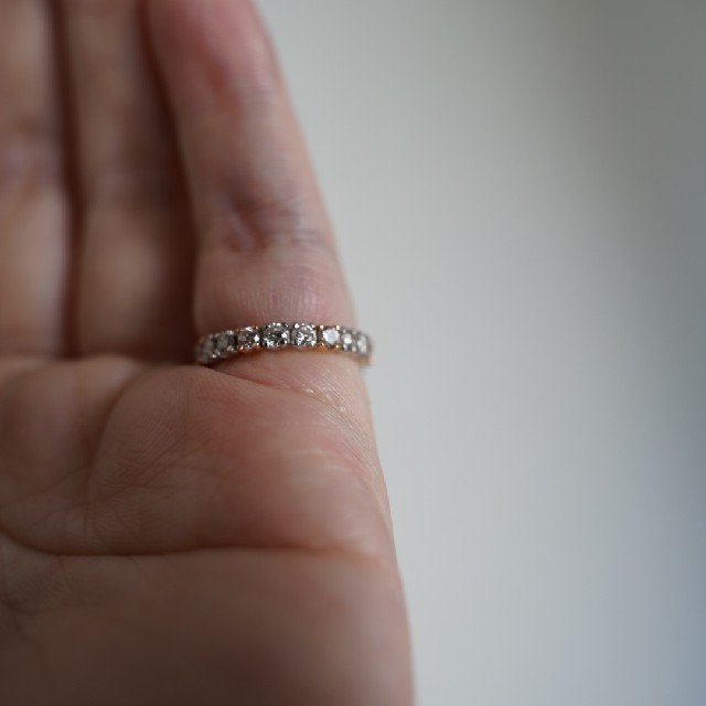 指輪　5号　ピンキー　 0.9カラット フルエタニティ　ダイヤ レディースのアクセサリー(リング(指輪))の商品写真
