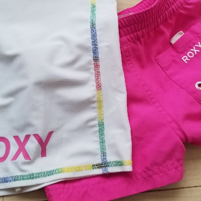 Roxy(ロキシー)のＲＯＸＹ ロキシー　パンツのみ　100センチ キッズ/ベビー/マタニティのキッズ服女の子用(90cm~)(水着)の商品写真