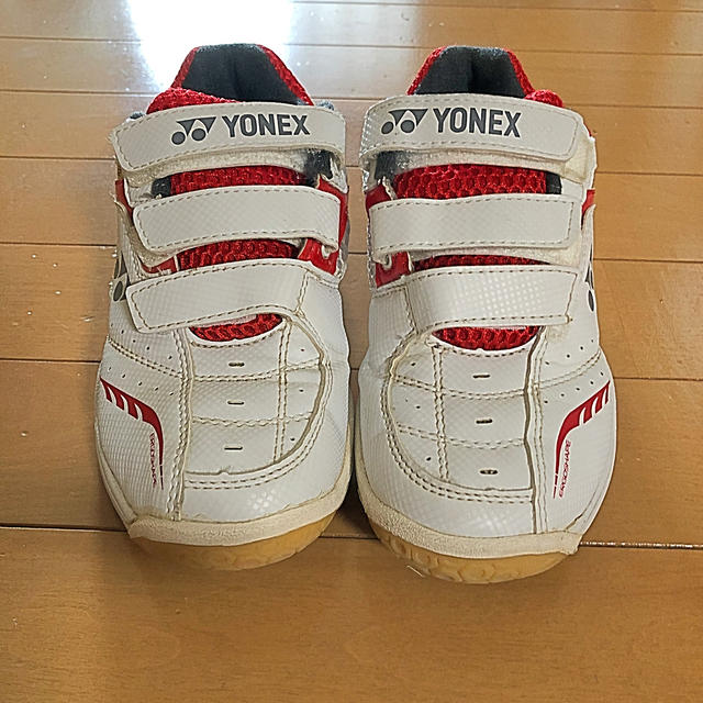 YONEX(ヨネックス)のまちこ様専用　バトミントンシューズ　キッズ　21センチ キッズ/ベビー/マタニティのキッズ靴/シューズ(15cm~)(スニーカー)の商品写真
