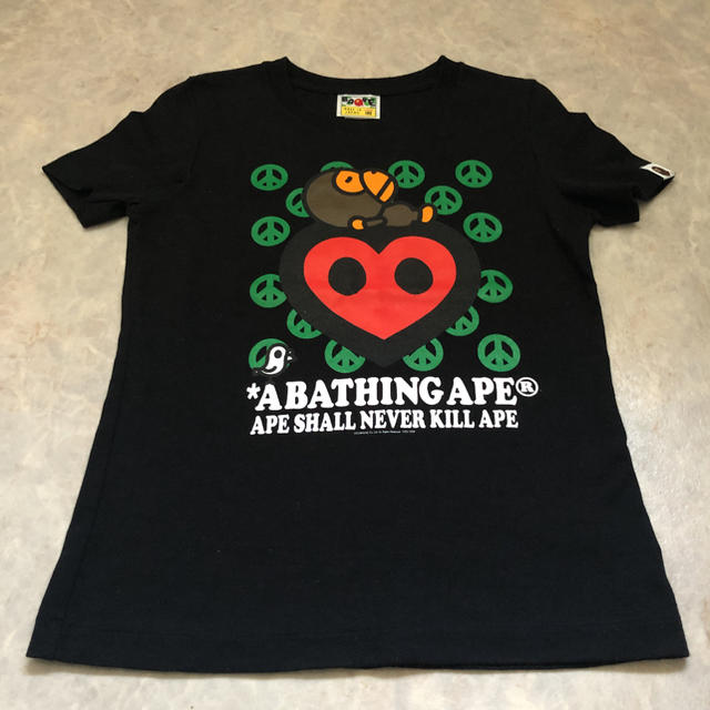 A BATHING APE(アベイシングエイプ)の未使用に近い アベイシングエイプ APE Tシャツ 半袖 レディースのトップス(Tシャツ(半袖/袖なし))の商品写真