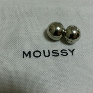 マウジー(moussy)のmoussy  イヤリング(イヤリング)