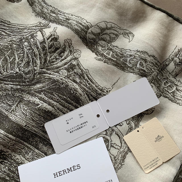 Hermes(エルメス)の®️ in様専用☆（購入不可）HERMES カシシル　さまざまな小屋　 レディースのファッション小物(ストール/パシュミナ)の商品写真