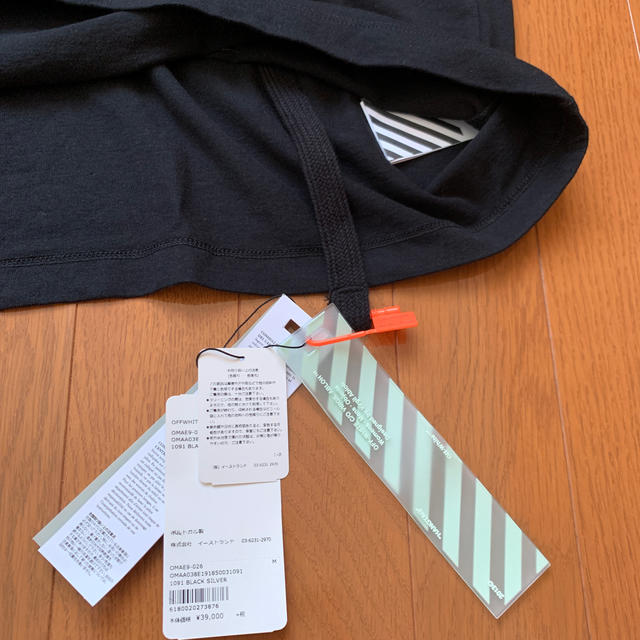 OFF-WHITE(オフホワイト)のOff-White  新品未使用　オフホワイト メンズのトップス(Tシャツ/カットソー(半袖/袖なし))の商品写真