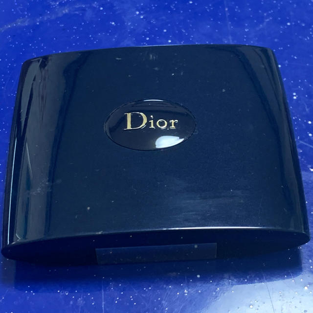 Dior(ディオール)の【もうすぐ削除】ディオール　フェイスパウダー コスメ/美容のベースメイク/化粧品(フェイスパウダー)の商品写真