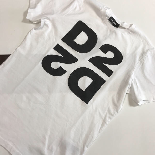 DSQUARED2(ディースクエアード)の◯新品◯DSQUARED2 ビックロゴTシャツ　ホワイト メンズのトップス(Tシャツ/カットソー(半袖/袖なし))の商品写真