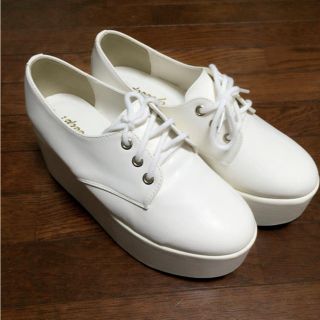 スピンズ(SPINNS)の厚底 シューズ white(スニーカー)