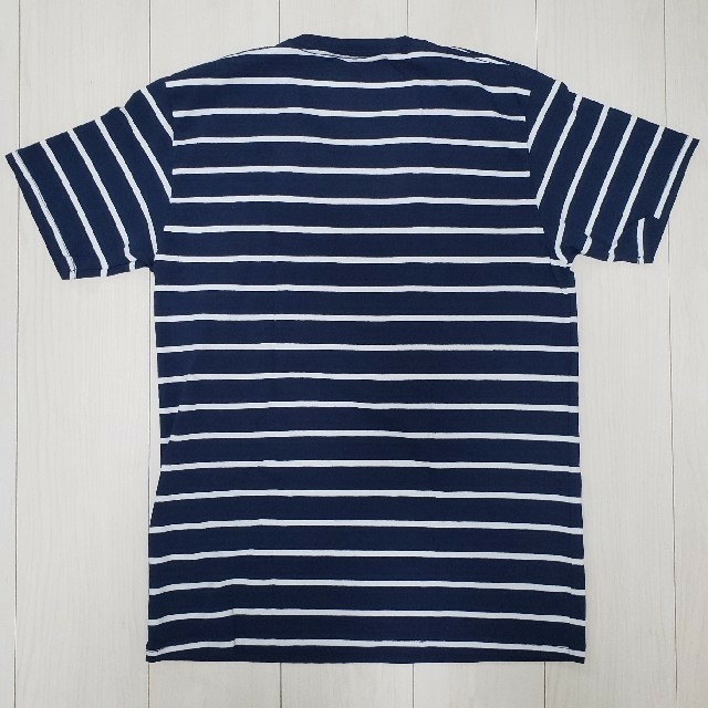 BLUE BLUE(ブルーブルー)の【新品】ブルーブルー フルーツオブザルーム VネックボーダーTシャツ メンズのトップス(Tシャツ/カットソー(半袖/袖なし))の商品写真