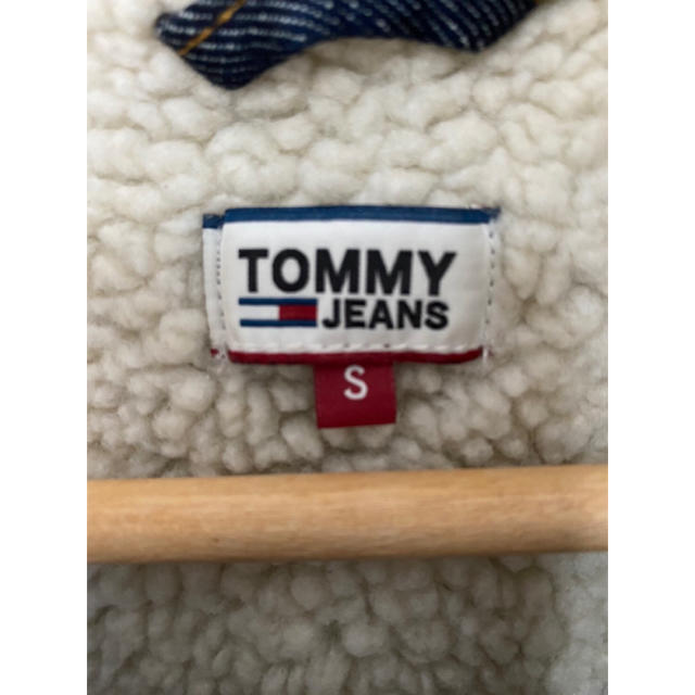 TOMMY(トミー)のTOMMY JEANS デニムジャケット レディースのジャケット/アウター(Gジャン/デニムジャケット)の商品写真