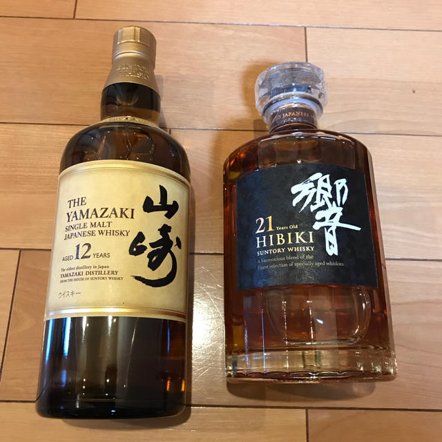 サントリー響21年 700ml/山崎12年 700ml