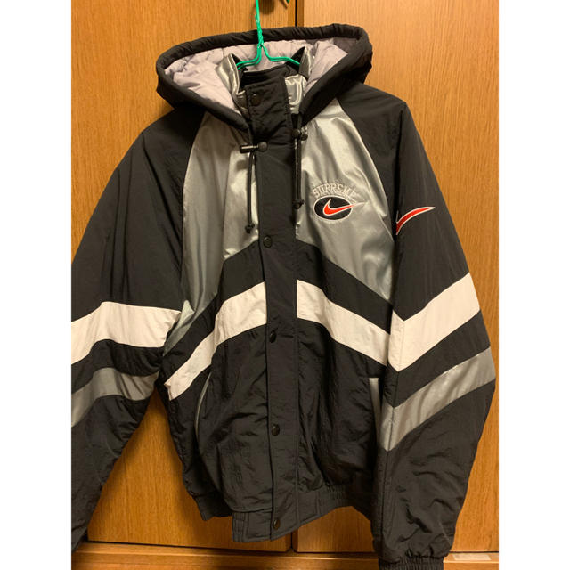 Supreme(シュプリーム)のSupreme®/Nike® Hooded Sport Jacket メンズのジャケット/アウター(ナイロンジャケット)の商品写真