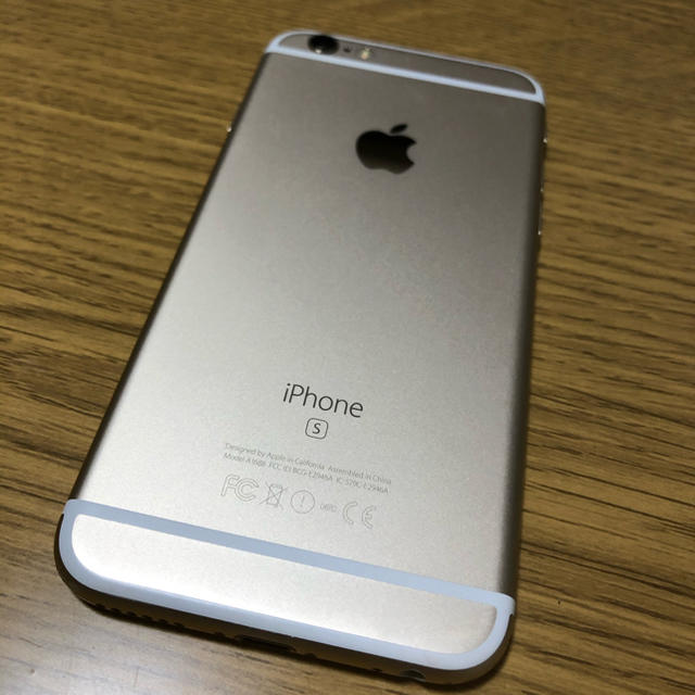 iPhone(アイフォーン)のiPhone6s 64GB simフリー　美品　完動品 スマホ/家電/カメラのスマートフォン/携帯電話(スマートフォン本体)の商品写真