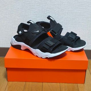 ナイキ(NIKE)の【新品】NIKE ナイキ キャニオン サンダル(サンダル)