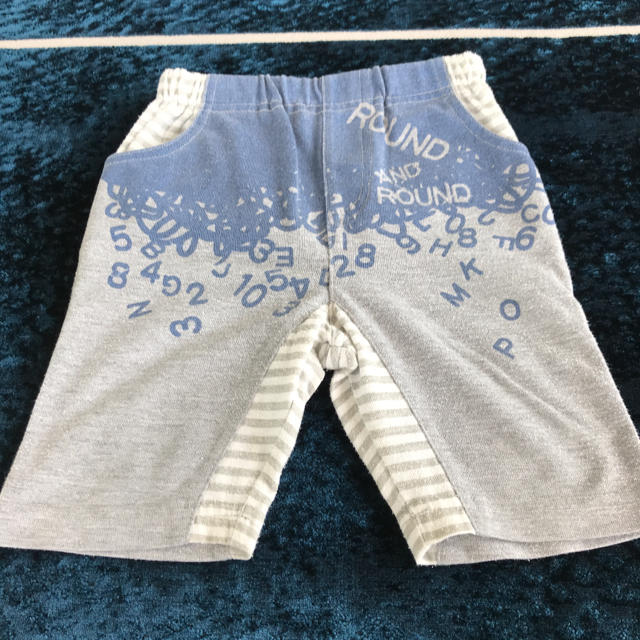 Tシャツ2枚と膝丈パンツ　サイズ90 キッズ/ベビー/マタニティのキッズ服男の子用(90cm~)(Tシャツ/カットソー)の商品写真