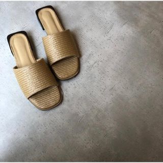 アリエス(aries)のrafia　square　heel　sandal(サンダル)