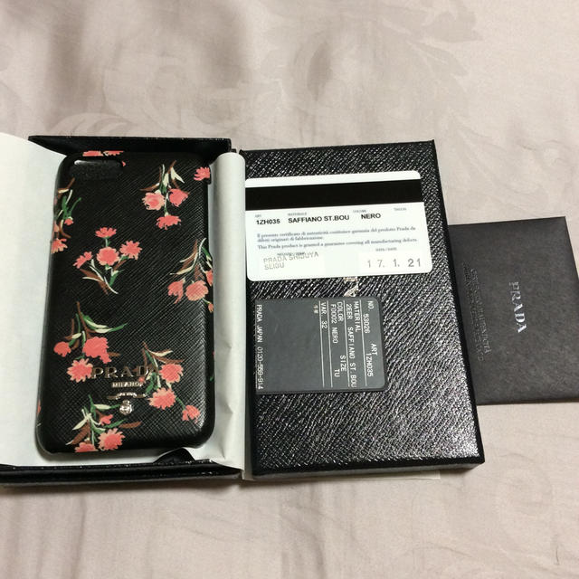 PRADA - プラダ iPhone 7,8ケース サフィアーノ アジア限定 ブラックの