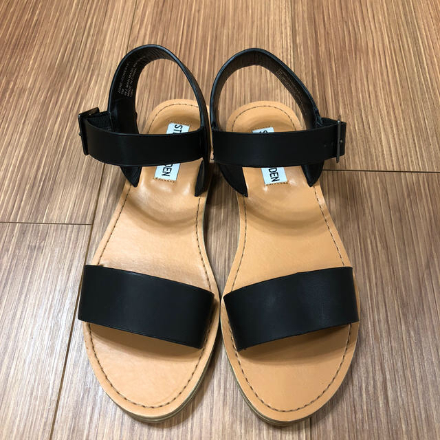 【新品】STEVE MADDEN サンダル