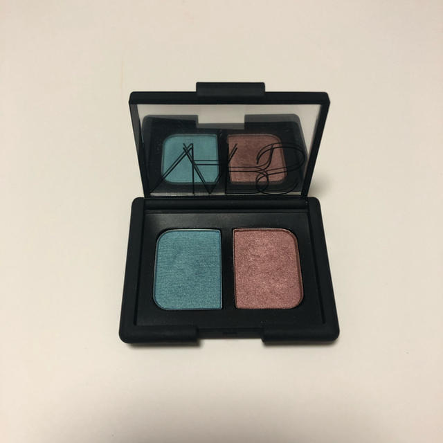 NARS(ナーズ)の【人気】NARS デュオアイシャドー 3909 コスメ/美容のベースメイク/化粧品(アイシャドウ)の商品写真