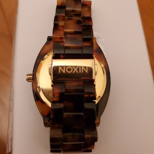 NIXON(ニクソン)のNIXON　タイムテラー　鼈甲柄 メンズの時計(腕時計(アナログ))の商品写真