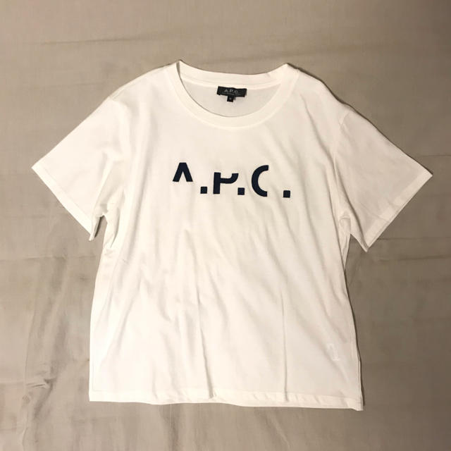 A.P.C(アーペーセー)の断捨離様専用　A.P.C. ロゴTシャツ　アーペーセー レディースのトップス(Tシャツ(半袖/袖なし))の商品写真