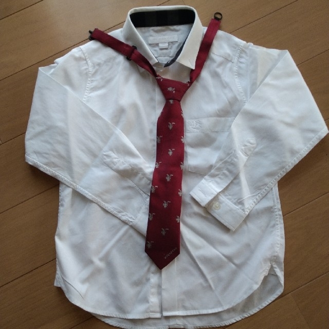 BURBERRY(バーバリー)の男児シャツ&ネクタイ キッズ/ベビー/マタニティのキッズ服男の子用(90cm~)(ブラウス)の商品写真