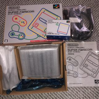 スーパーファミコン(スーパーファミコン)のニンテンドークラッシックミニ+USB ACアダプター(家庭用ゲーム機本体)