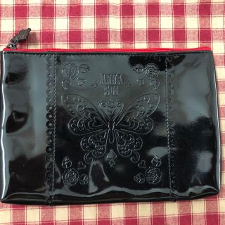 アナスイ(ANNA SUI)のtiara様専用　新品未使用　アナスイ　エナメル　ポーチ　黒×赤(ポーチ)