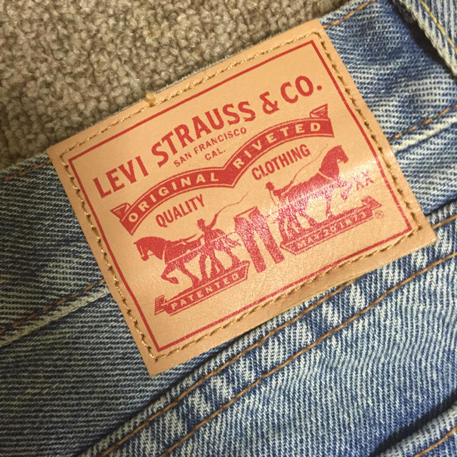 Levi's(リーバイス)のリーバイス デニムスカート レディースのスカート(ミニスカート)の商品写真
