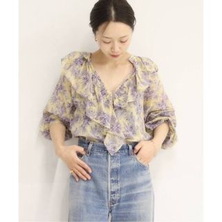 プラージュ(Plage)の☆専用☆　　　新品　Plageプリントフリルブラウス (シャツ/ブラウス(長袖/七分))