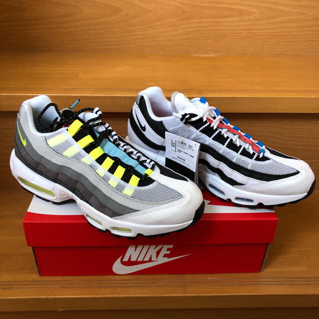 NIKE(ナイキ)の専用【新品／未使用】NIKE AIR MAX 95 GREEDY2.0 メンズの靴/シューズ(スニーカー)の商品写真