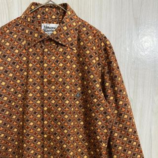 ヴィヴィアンウエストウッド(Vivienne Westwood)のVivienne Westwood MAN 刺繍ロゴ 総柄 オレンジ(シャツ)