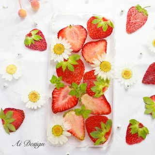 可愛い ♡  押しフルーツ いちご  スマホケース 押し花ケース 全機種対応(スマホケース)